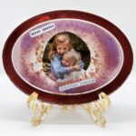 Oval frame with stand