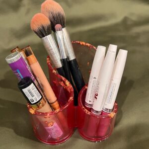Custom Resin Stationery: Pen Stands & Makeup Holders ✨🖋️